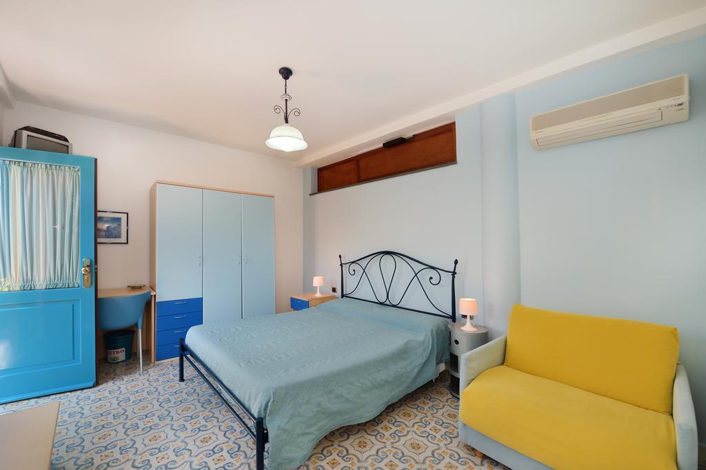 La Capannina Bed & Breakfast Redang Island Oda fotoğraf