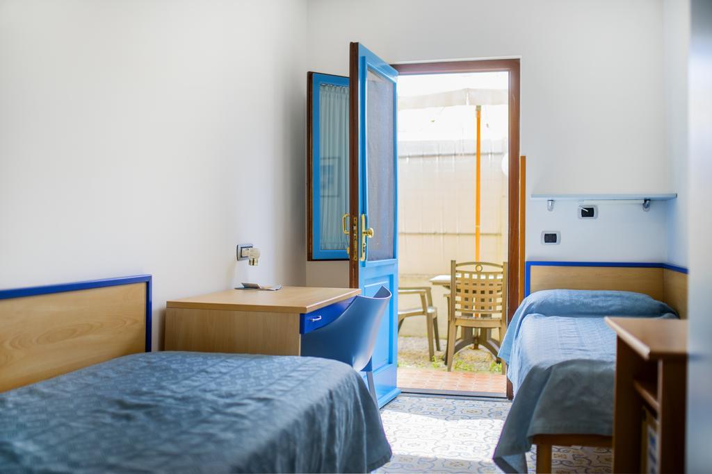 La Capannina Bed & Breakfast Redang Island Oda fotoğraf
